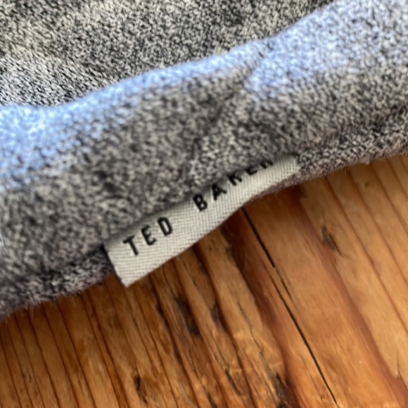 Ted Baker women’s hooded sweatshirt - Picture 5 of 9